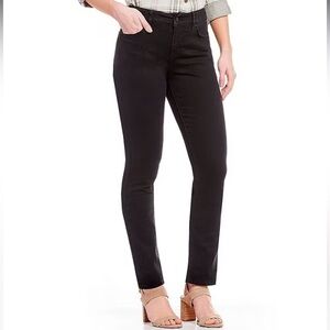 NWT Code Bleu
Chelsea Slimming Straight Leg Black Coated Jeans